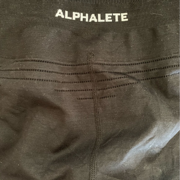 Alphalete black seamless Ozone leggings - Picture 2 of 5